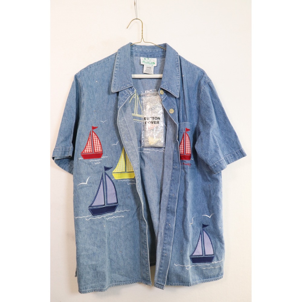 Quacker Factory Sailboat Denim Shirt Medium Blue‎ Short Sleeve Button Covers